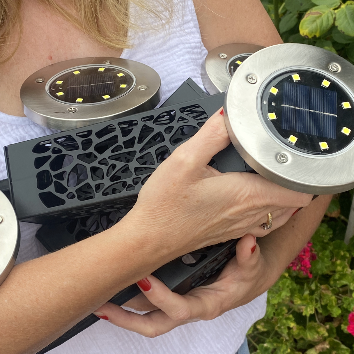 Shop Solar Garden Light Bundles In Australia