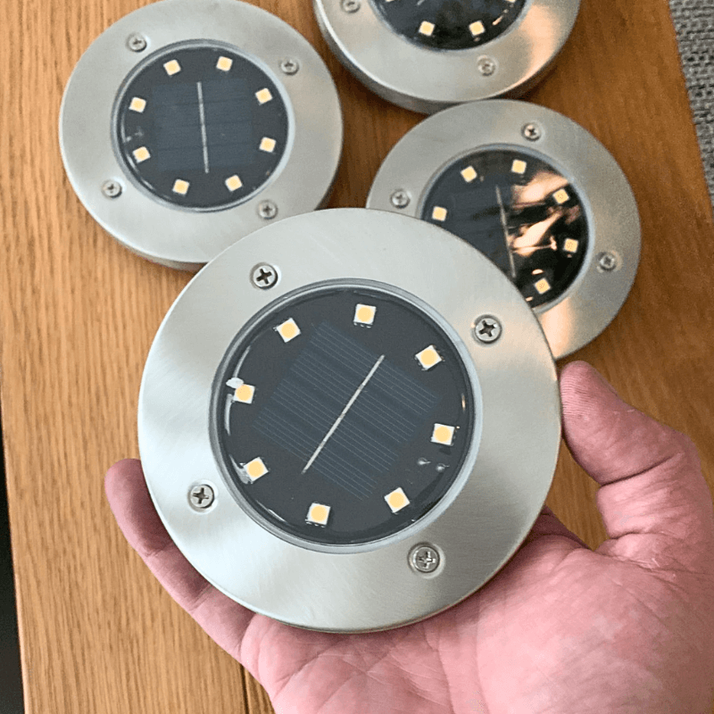 Solar ground light action 2025